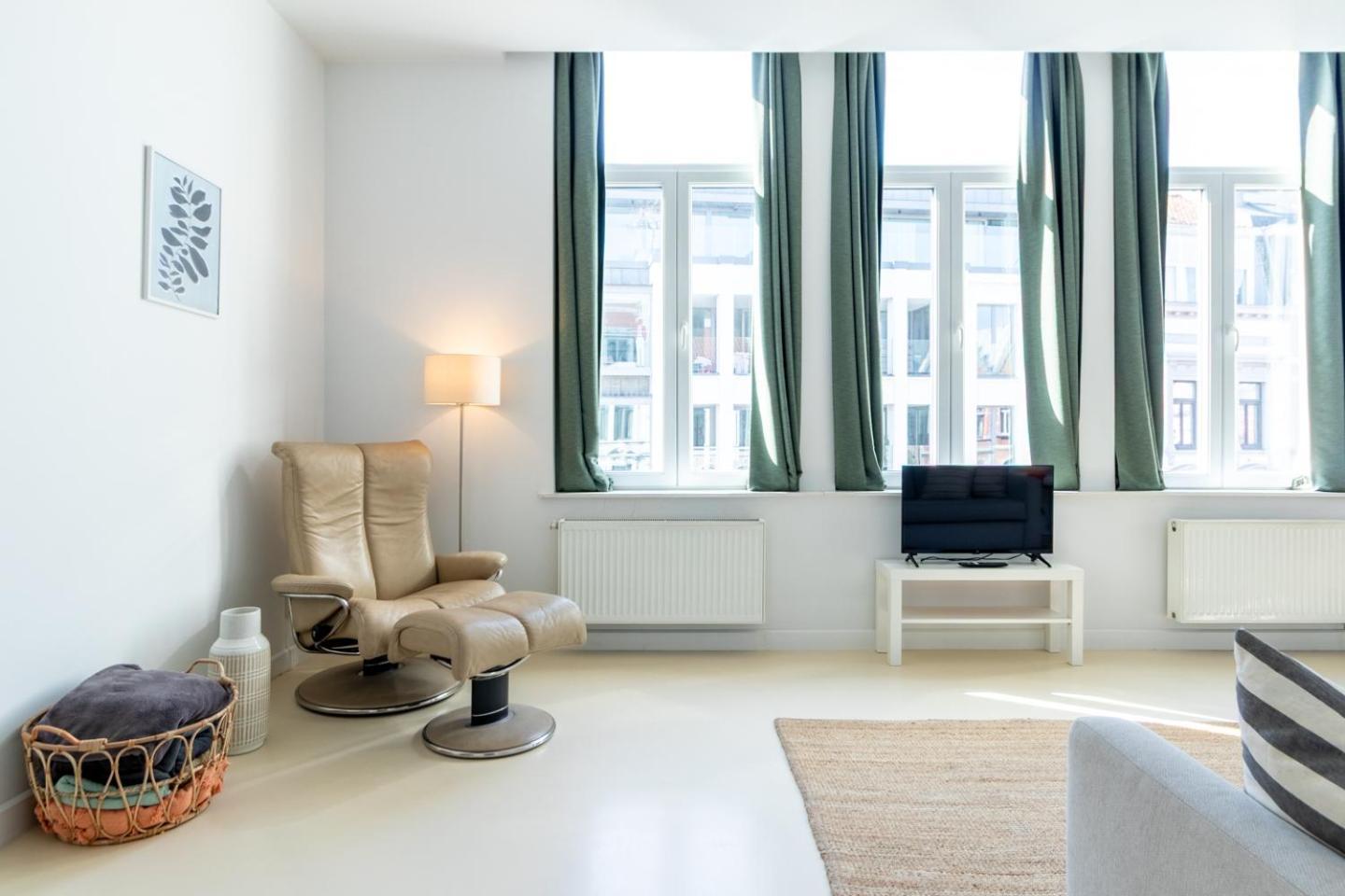 Bright, Spacious Apartments & Perfectly Located In The Heart Of Gent Exterior foto